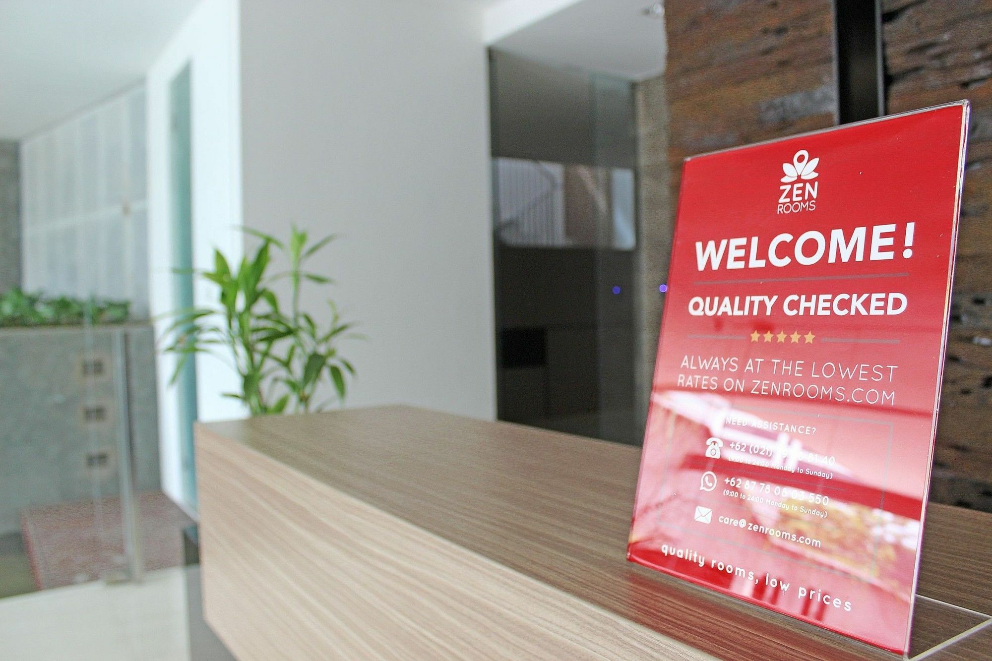 Hotel Zen Premium Sampoerna Strategic Square Yakarta Exterior foto