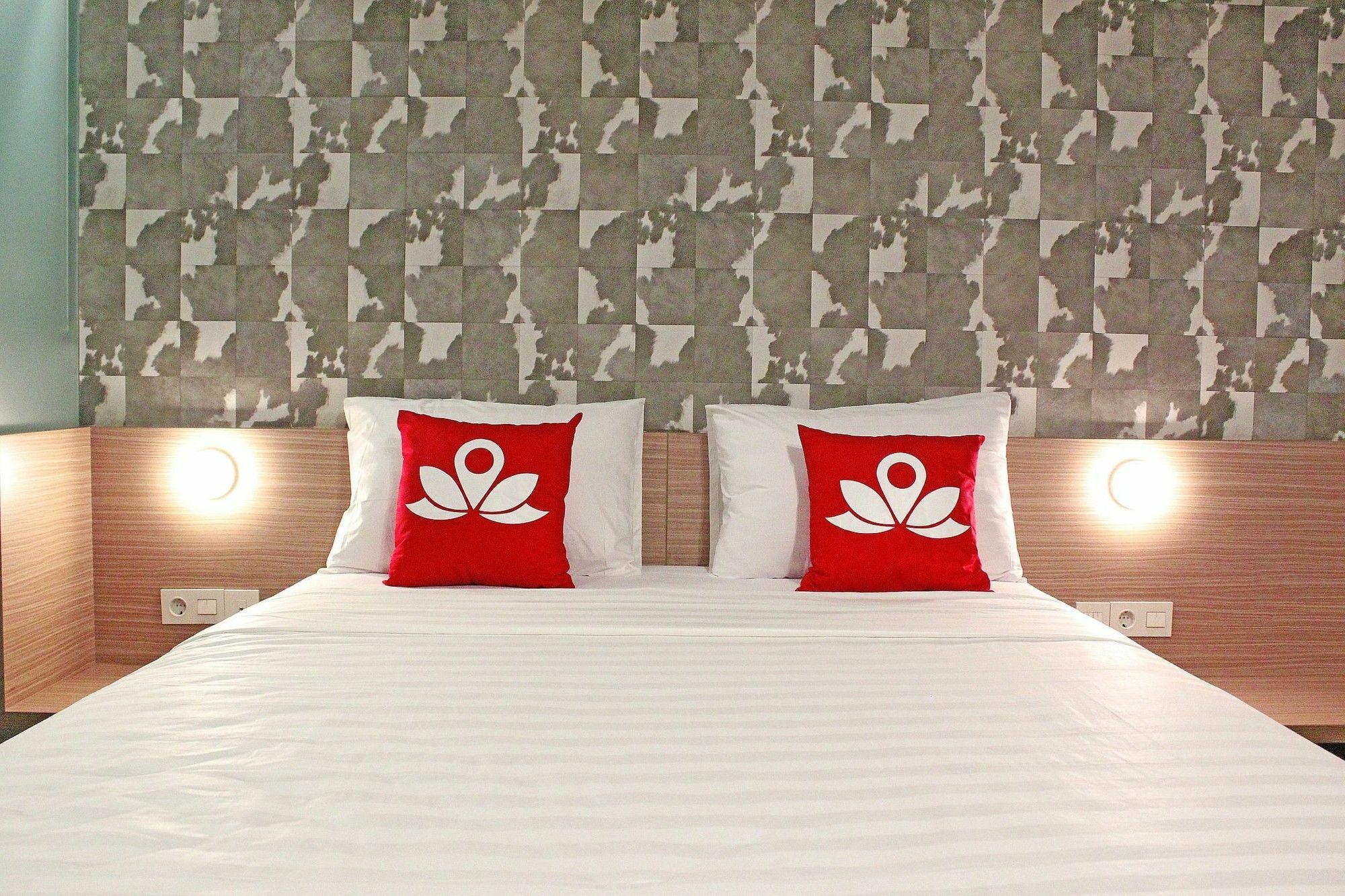 Hotel Zen Premium Sampoerna Strategic Square Yakarta Exterior foto
