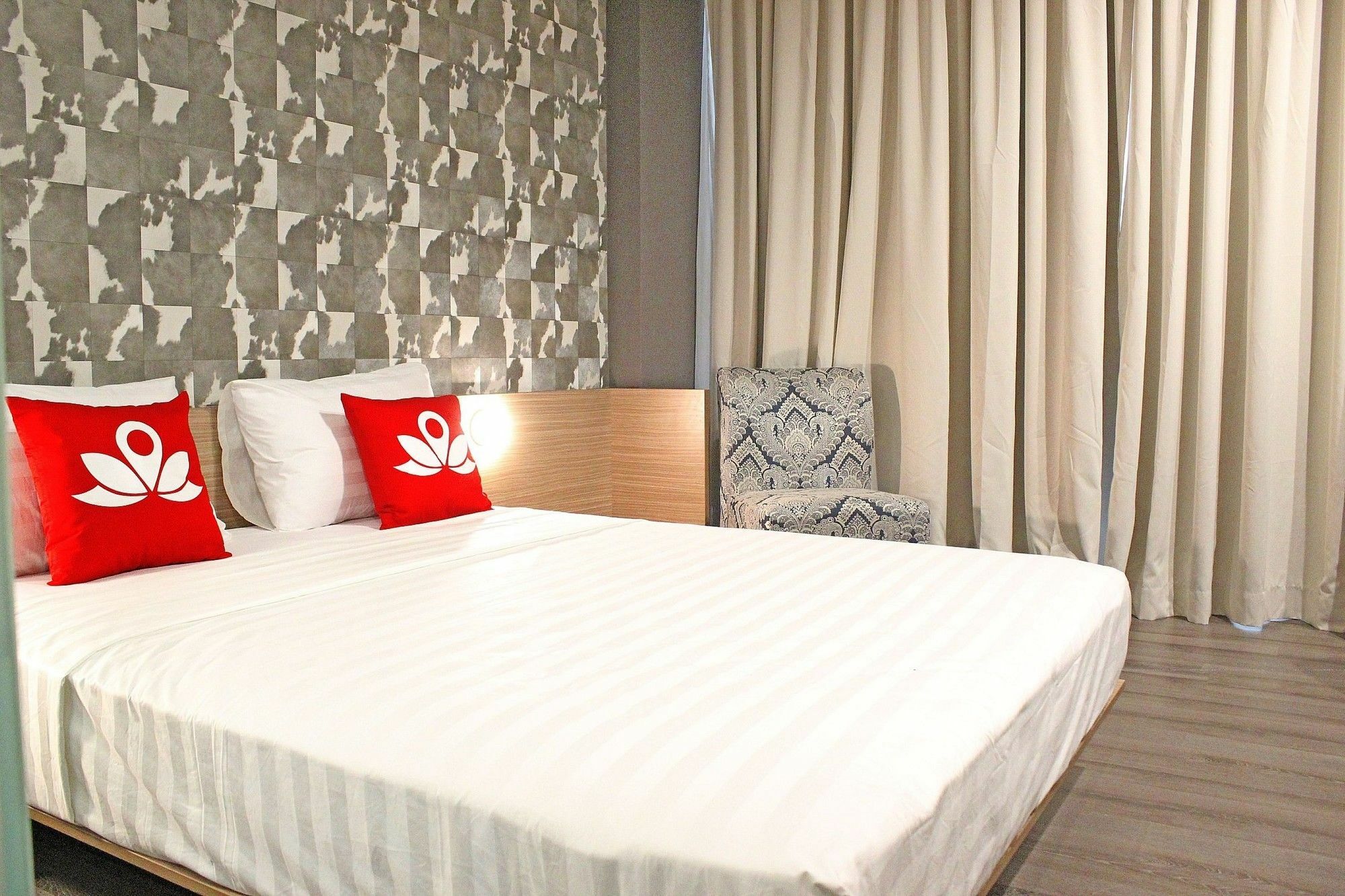 Hotel Zen Premium Sampoerna Strategic Square Yakarta Exterior foto